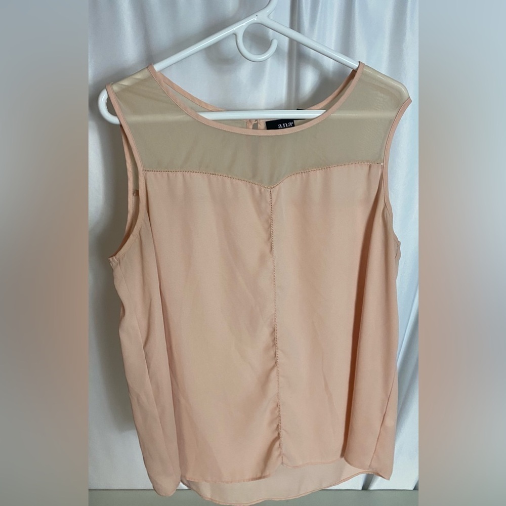 Women's Sleeveless Blouse
